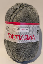 Lade das Bild in den Galerie-Viewer, Fortissima 4- fach uni 100 gramm | 31 Farben