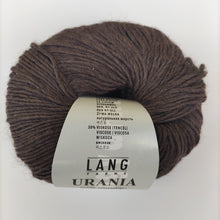 Lade das Bild in den Galerie-Viewer, Urania Lang Yarns Farbe 68