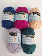 Lade das Bild in den Galerie-Viewer, BABY SMILIES - Merino Wool - 25 gr. - Schnäppchenmarkt -