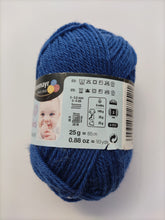 Lade das Bild in den Galerie-Viewer, Baby Smiles Merino Wool