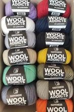 Lade das Bild in den Galerie-Viewer, Happiness von Lang Yarns