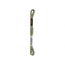 Lade das Bild in den Galerie-Viewer, Anchor Sticktwist 12x8m/ Farbnummern 0303 - 0862 - wolle4you - Online Versand - Merinowolle - Sockenwolle - Baumwolle - Handarbeitsgarne aller Art
