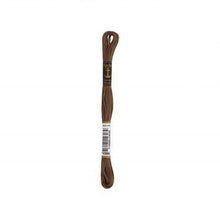 Lade das Bild in den Galerie-Viewer, Anchor Sticktwist 12x8m / Farbnummern 1034 - 9575 - wolle4you - Online Versand - Merinowolle - Sockenwolle - Baumwolle - Handarbeitsgarne aller Art