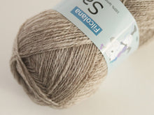 Lade das Bild in den Galerie-Viewer, SAGA - Lammwolle aus Neuseeland - wolle4you -