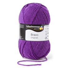 Lade das Bild in den Galerie-Viewer, Bravo 50 gr. Alle Farben - KNALLER PREIS! - wolle4you - Online Versand - Merinowolle - Sockenwolle - Baumwolle - Handarbeitsgarne aller Art