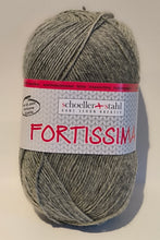 Lade das Bild in den Galerie-Viewer, Fortissima 4- fach uni 100 gramm | 31 Farben
