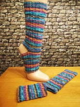 Lade das Bild in den Galerie-Viewer, ANLEITUNG YOGA STRÜMPFE AUS OPAL STRUMPFWOLLE
